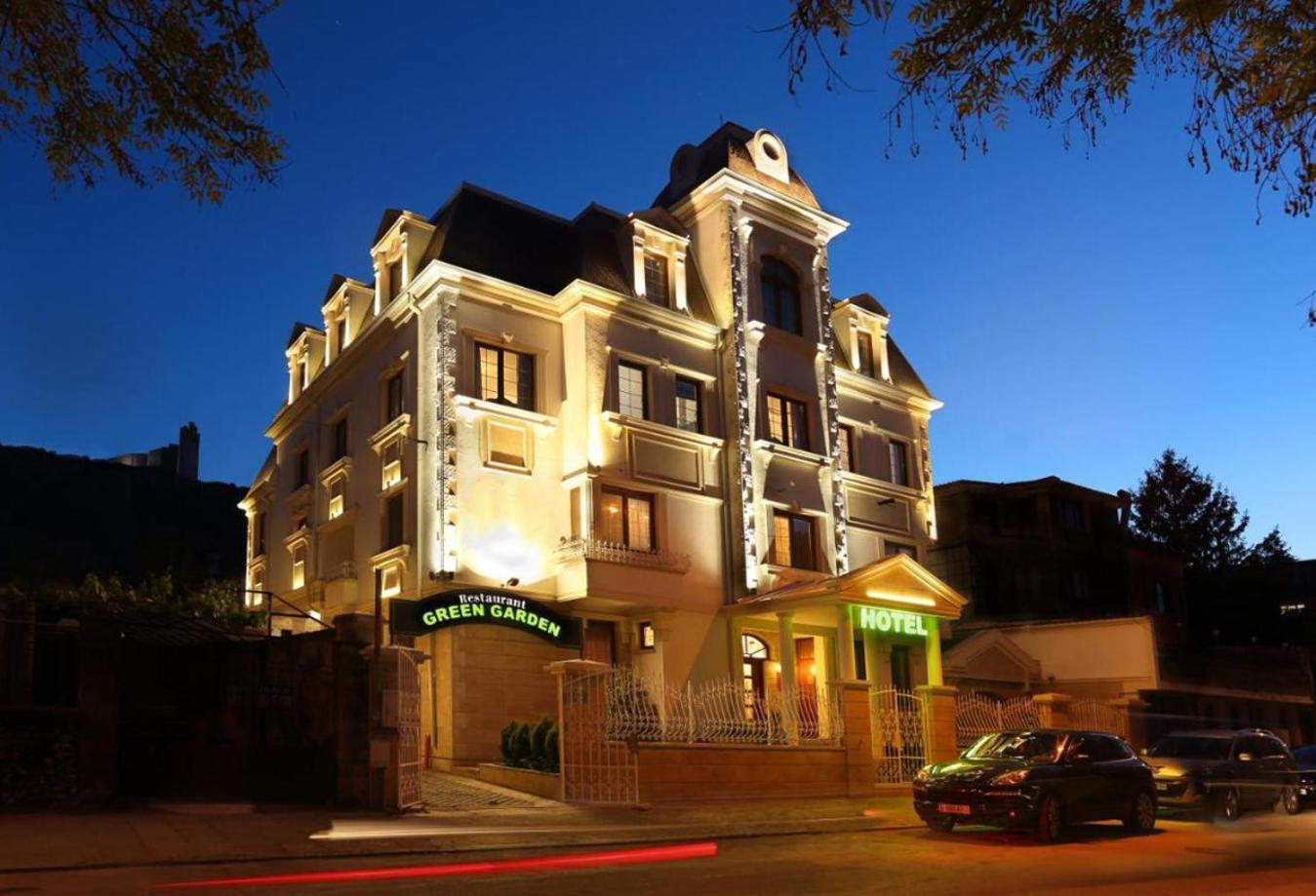 Hotel Green Garden Шумен Экстерьер фото