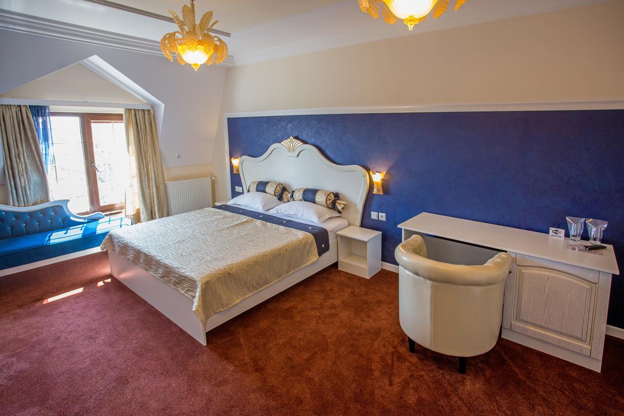 Hotel Green Garden Шумен Экстерьер фото