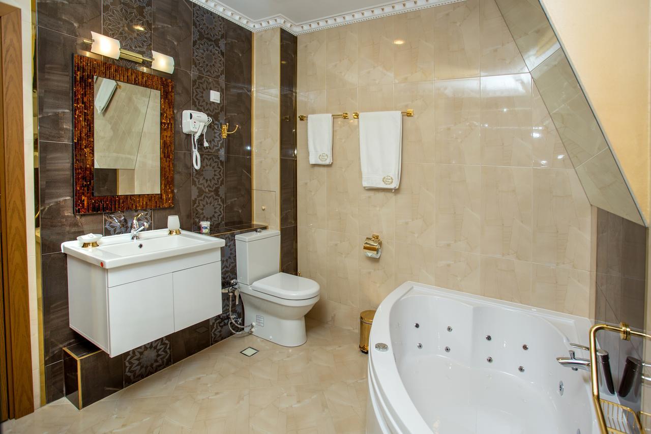 Hotel Green Garden Шумен Экстерьер фото