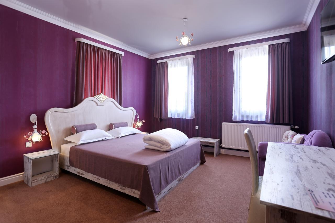 Hotel Green Garden Шумен Экстерьер фото